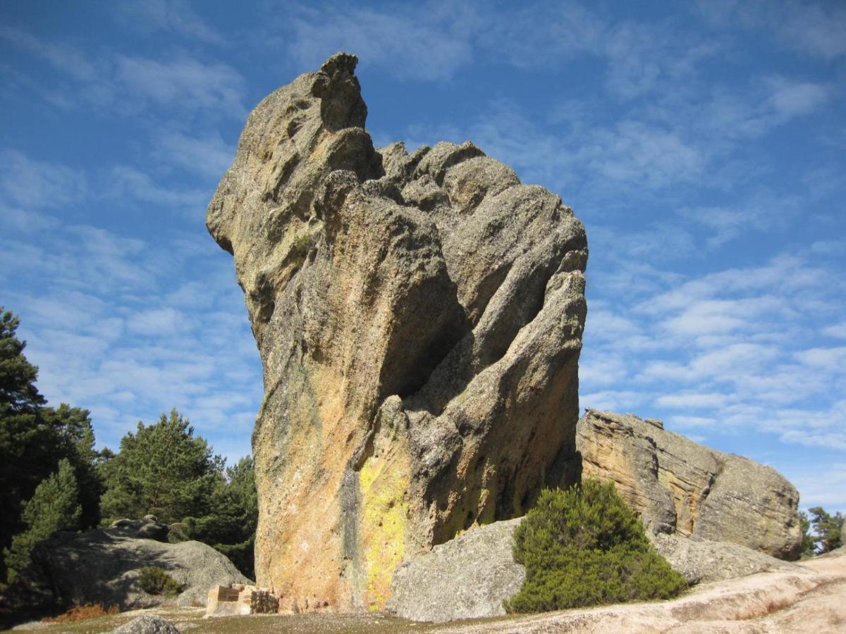 Vila El Nido Del Mirlo Casarejos Exteriér fotografie