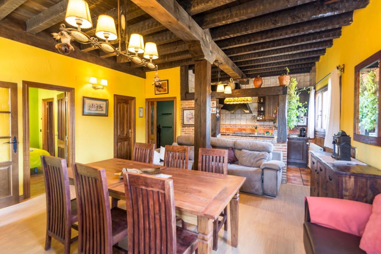 Vila El Nido Del Mirlo Casarejos Exteriér fotografie